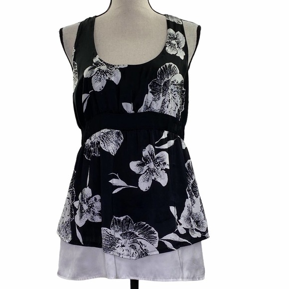 CHARLOTTE Russe Layered Floral Sleeveless Blouse - Picture 1 of 10
